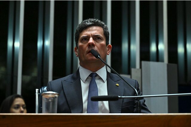 Notícias do Planalto cita pesquisa realizada pela Paraná Pesquisas no Estado do Paraná.
