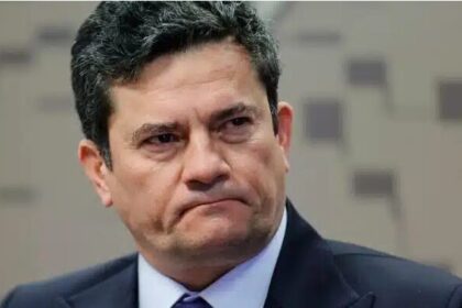 Sim Notícias cita pesquisa realizada pela Paraná Pesquisas no Estado do Paraná.