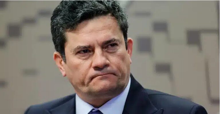 Sim Notícias cita pesquisa realizada pela Paraná Pesquisas no Estado do Paraná.