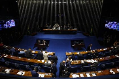 Folha de São Paulo cita pesquisa realizada pela Paraná Pesquisas no Estado do Pará.