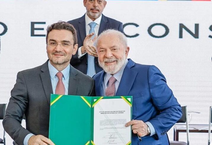 SBT News cita pesquisa realizada pela Paraná Pesquisas no Estado do Pará.