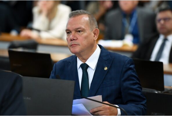 Jovem Pan cita pesquisa realizada pela Paraná Pesquisas no Estado de Mato Grosso. 1 Jovem Pan cita pesquisa realizada pela Paraná Pesquisas no Estado de Mato Grosso.