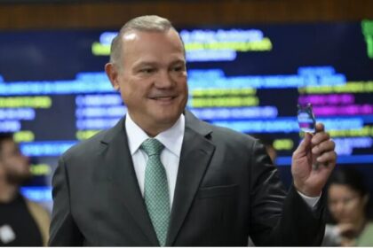 Gazeta do Povo cita pesquisa realizada pela Paraná Pesquisas no Estado de Mato Grosso.