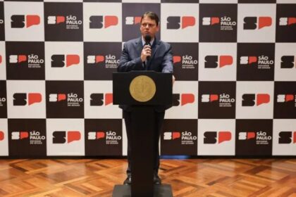 Band cita pesquisa realizada pela Paraná Pesquisas no Estado de São Paulo.