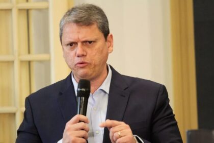 CNN Brasil cita pesquisa realizada pela Paraná Pesquisas no Estado de São Paulo.