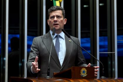 R7 Notícias cita pesquisa realizada pela Paraná Pesquisas no Estado do Paraná.