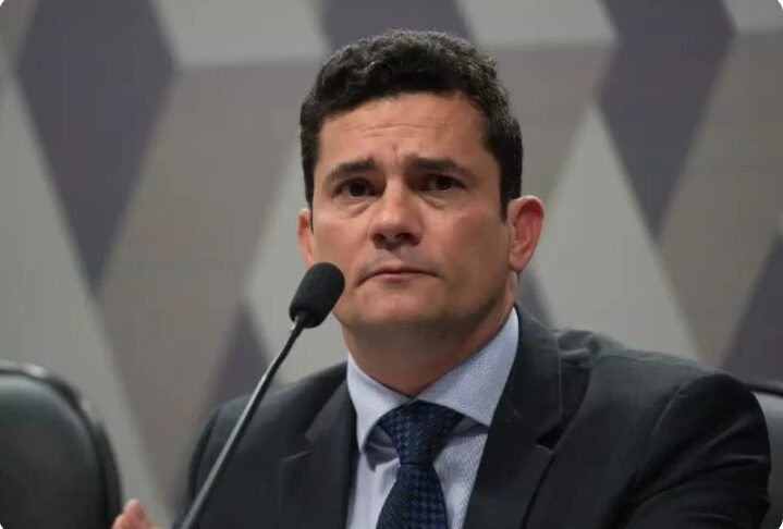 SBT News cita pesquisa realizada pela Paraná Pesquisas no Estado do Paraná. 1 SBT News cita pesquisa realizada pela Paraná Pesquisas no Estado do Paraná.