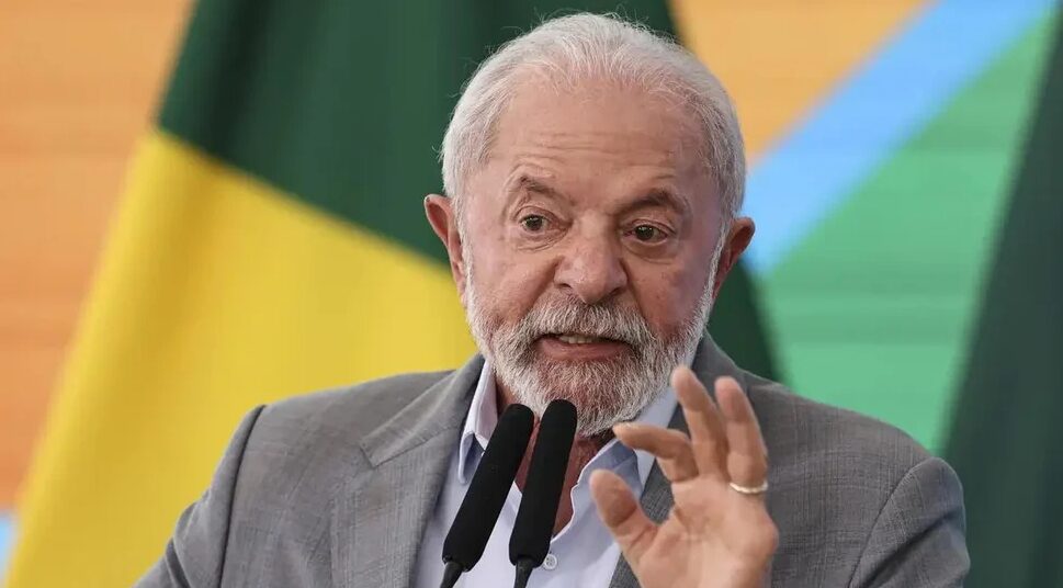 Francês News cita pesquisa realizada pela Paraná Pesquisas.