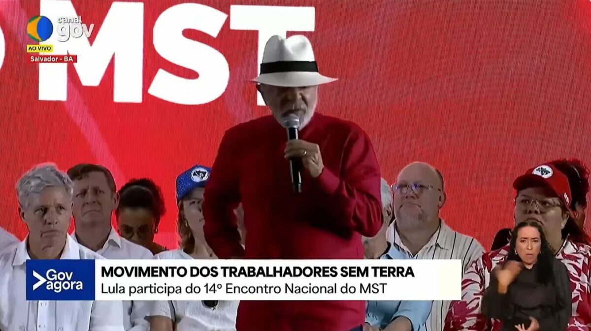 O Povo cita pesquisa realizada pela Paraná Pesquisas.