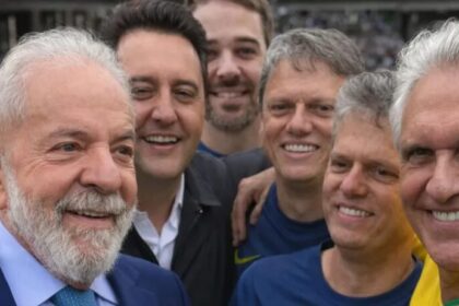 Blog do Esmael cita pesquisa realizada pela Paraná Pesquisas.