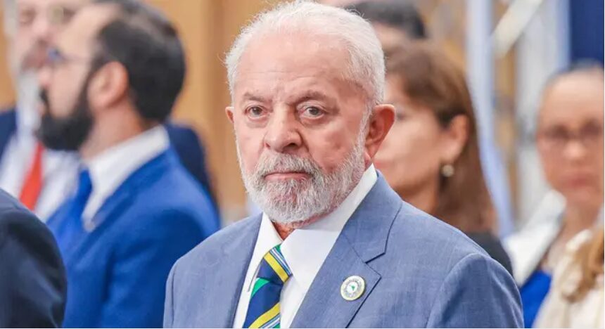 Revista Oeste cita pesquisa realizada pela Paraná Pesquisas.