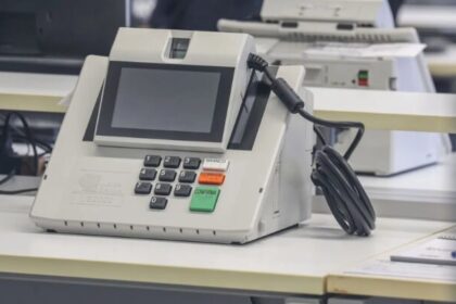 SCC10 cita pesquisa realizada pela Paraná Pesquisas.