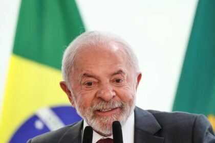 Agenda do Poder cita pesquisa realizada pela Paraná Pesquisas.