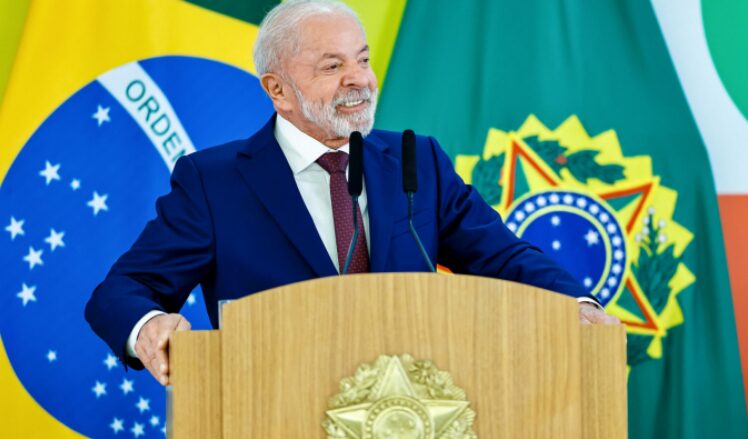 Jovem Pan cita pesquisa realizada pela Paraná Pesquisas. 1 Jovem Pan cita pesquisa realizada pela Paraná Pesquisas.