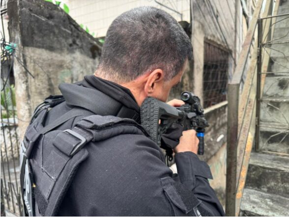 Jovem Pan cita pesquisa realizada pela Paraná Pesquisas. 1 Jovem Pan cita pesquisa realizada pela Paraná Pesquisas.