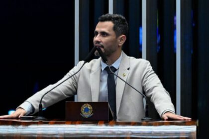 Portal Clarim cita pesquisa realizada pela Paraná Pesquisas no Estado de Minas Gerais.