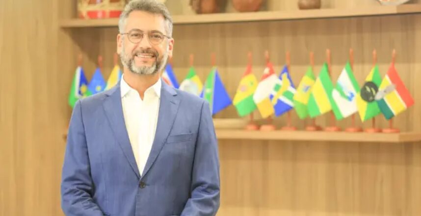 Revista Oeste cita pesquisa realizada pela Paraná Pesquisas no Estado do Amapá. 1 Revista Oeste cita pesquisa realizada pela Paraná Pesquisas no Estado do Amapá.