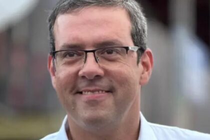 Revista Oeste cita pesquisa realizada pela Paraná Pesquisas no Estado do Amapá.