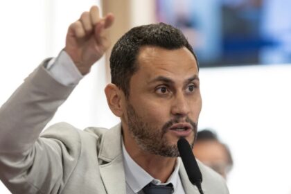 Metrópoles cita pesquisa realizada pela Paraná Pesquisas no Estado de Minas Gerais.