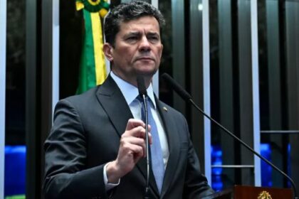 UOL Notícias cita pesquisa realizada para Paraná Pesquisas no Estado do Paraná.