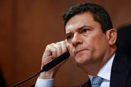 Metrópoles cita pesquisa realizada para Paraná Pesquisas no Estado do Paraná.