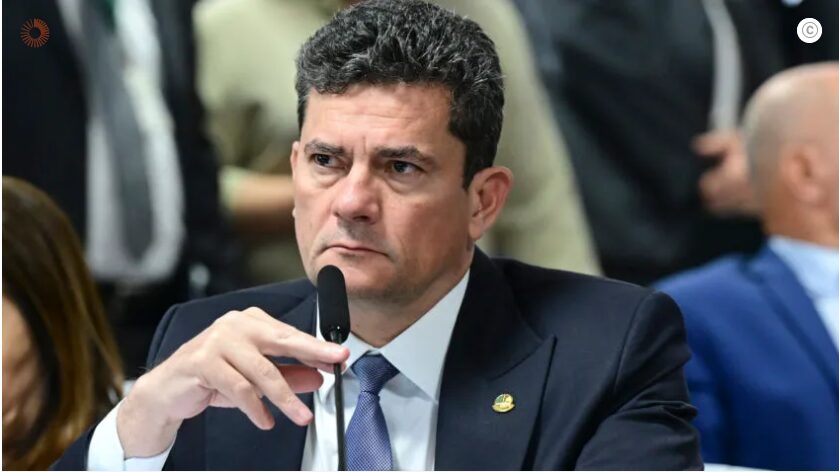 Poder 360 cita pesquisa realizada para Paraná Pesquisas no Estado do Paraná. 1 Poder 360 cita pesquisa realizada para Paraná Pesquisas no Estado do Paraná.