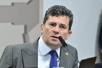 Francês News cita pesquisa realizada para Paraná Pesquisas no Estado do Paraná.