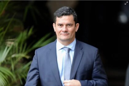 Portal Curiúva cita pesquisa realizada para Paraná Pesquisas no Estado do Paraná.