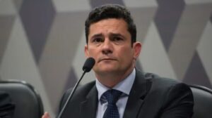 Band cita pesquisa realizada para Paraná Pesquisas no Estado do Paraná.