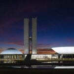 Revista Oeste cita pesquisa realizada para Paraná Pesquisas no Estado do Acre.