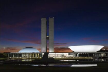 Revista Oeste cita pesquisa realizada para Paraná Pesquisas no Estado do Acre.