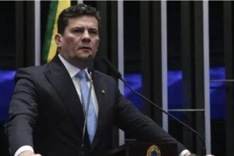 Revista Oeste cita pesquisa realizada para Paraná Pesquisas no Estado do Paraná.