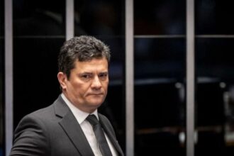 Metrópoles cita pesquisa realizada para Paraná Pesquisas no Estado do Paraná.