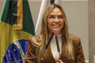 Carta Capital cita pesquisa realizada para Paraná Pesquisas no Distrito Federal.