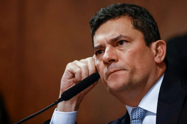 Metrópoles cita pesquisa realizada para Paraná Pesquisas no Estado do Paraná. 1 Metrópoles cita pesquisa realizada para Paraná Pesquisas no Estado do Paraná.