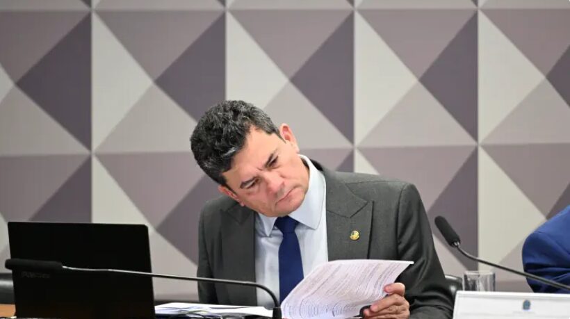 Brasil 247 cita pesquisa realizada para Paraná Pesquisas no Estado do Paraná.