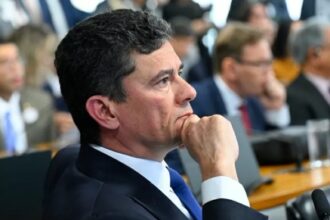 UOL Notícias cita pesquisa realizada para Paraná Pesquisas no Estado do Paraná.